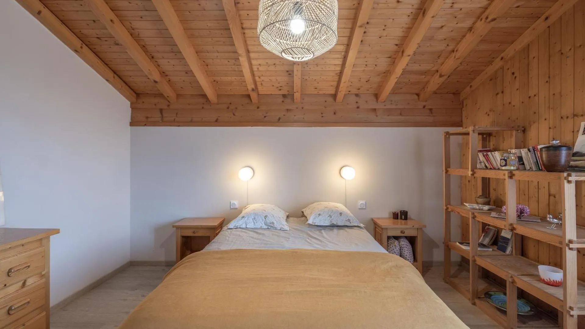 קורדון Chambre D'Hote Dans Un Chalet לינה וארוחת בוקר